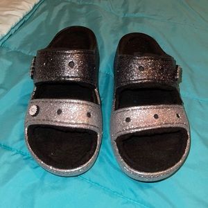 Croc fuzzy glitter sandals